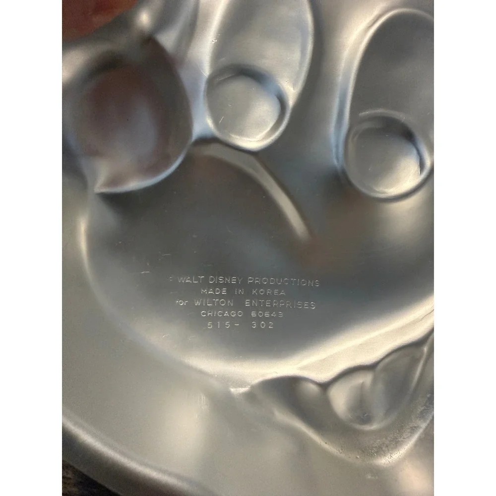 Wilton Disney Mickey Mouse Marching Band Leader Cake Pan Vintage 515-302 Silver‎